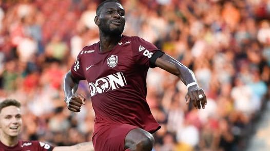 Rapid l-a transferat pe Sheriff Sinyan, fundașul lăsat liber de CFR Cluj