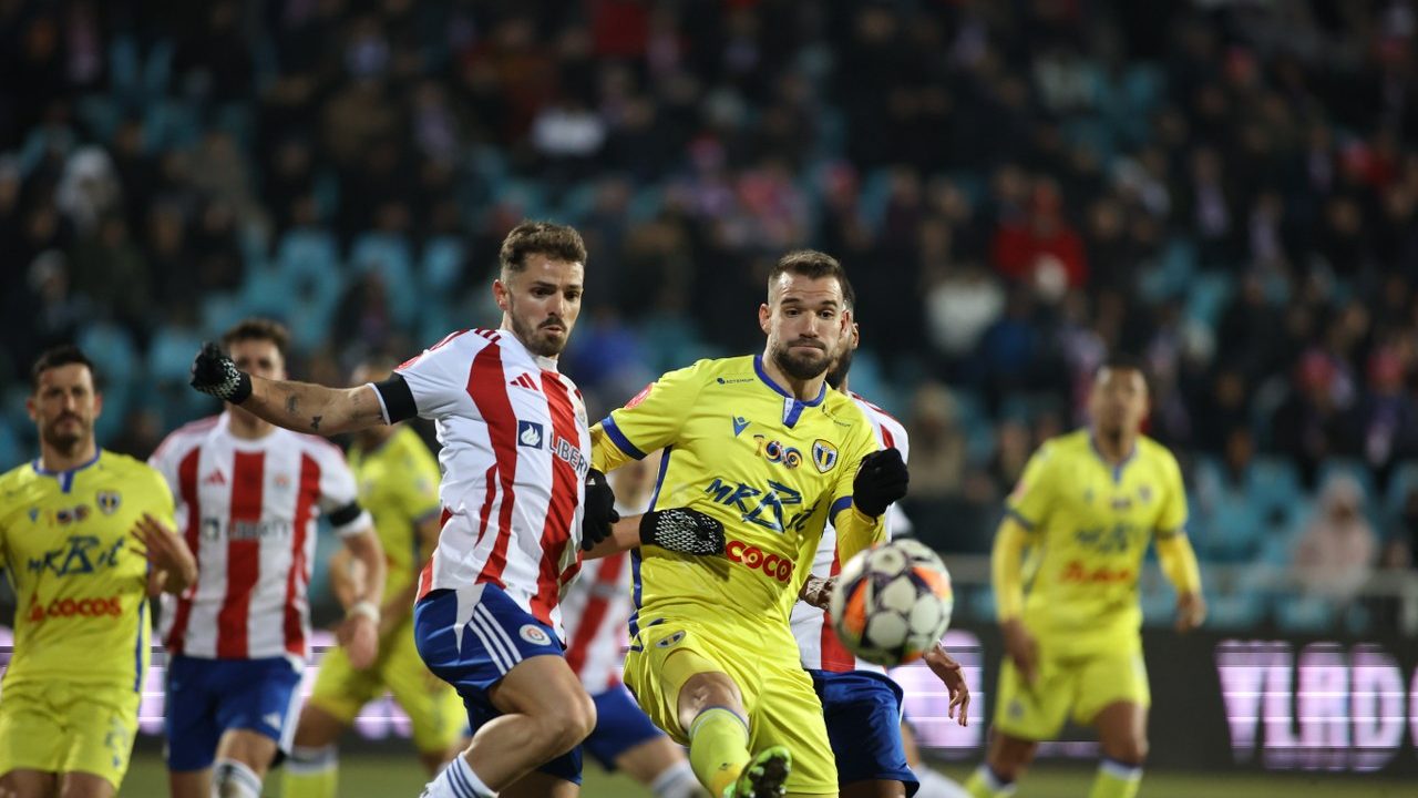 Petrolul - Oțelul: gălățenii, neînvinși după trei etape, vin la Ploiești cu un 5-1 în ultimul duel direct