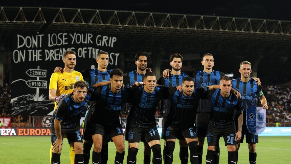 Rapid - Universitatea Craiova: cinci suporteri amendați și doi interziși pe stadion