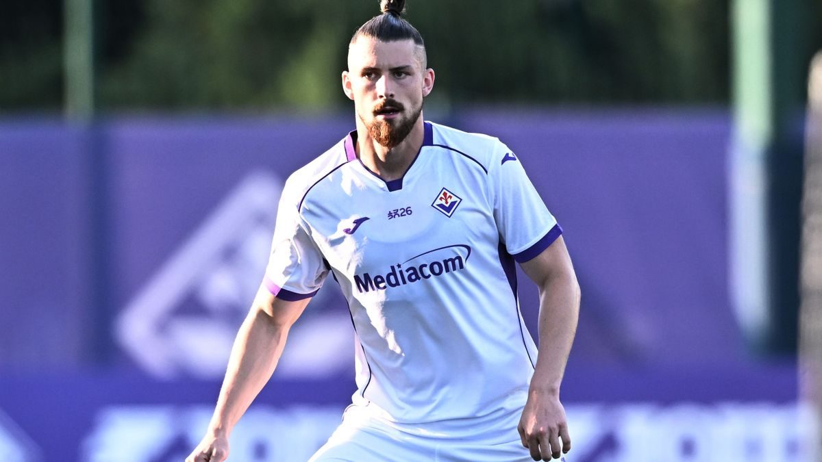 Radu Drăgușin, titular pentru Fiorentina împotriva lui Real Madrid