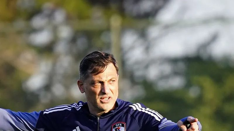 Mirel Rădoi, mulțumit după primul meci cu Gaziantep: "O problemă mare"