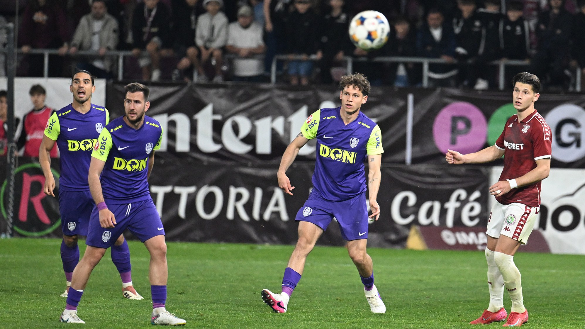 CFR Cluj, într-un meci recent din Superliga, echipa de la care pleacă Marian Huja